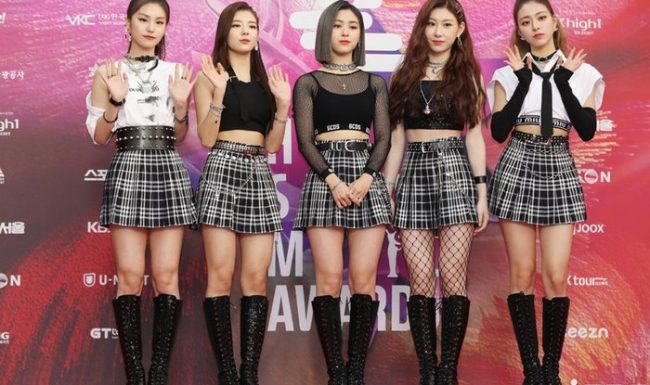 Đại gia đình SM tề tựu đầy đủ 3 thế hệ tại Seoul Music Awards 2020