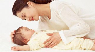 10 điều bạn tuyệt đối tránh khi chăm sóc trẻ sơ sinh