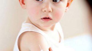 Bí kíp giảm đau hiệu quả nhất cho bé ít khóc khi đi tiêm phòng