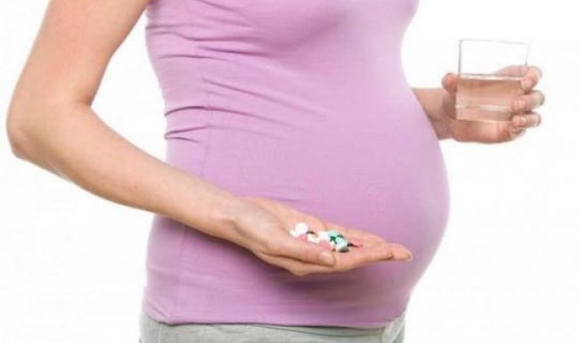 Uống thuốc kháng sinh khi mang thai có thể gây dị tật thai nhi?