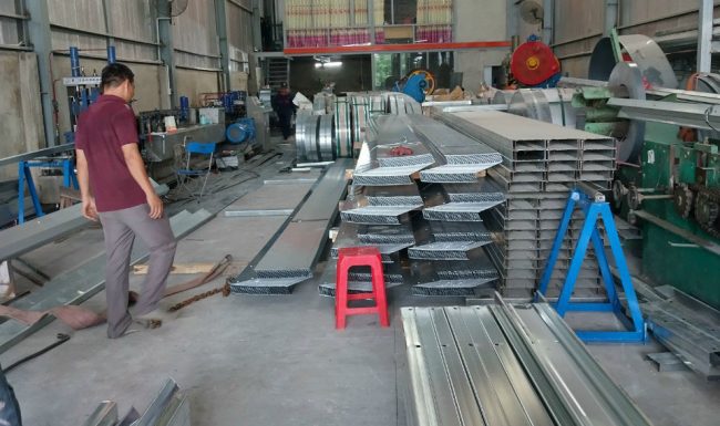 Liên hệ đến Sáng Chinh Steel để mua xà gồ Z xây dựng chính hãng giá ưu đãi
